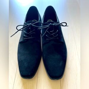 Men’s Calvin Klein Suede Dress Shoes size 10. New.